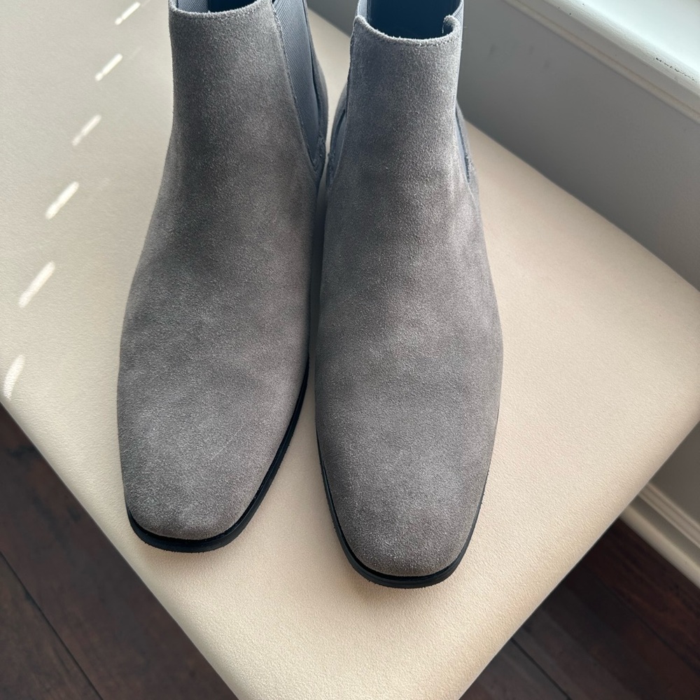 Express Light Gray Suede Boots